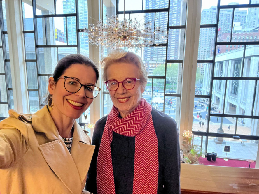 Selfie de Ghislaine Dunant et Kathryn-Lachman dans un gratte-ciel à New-York